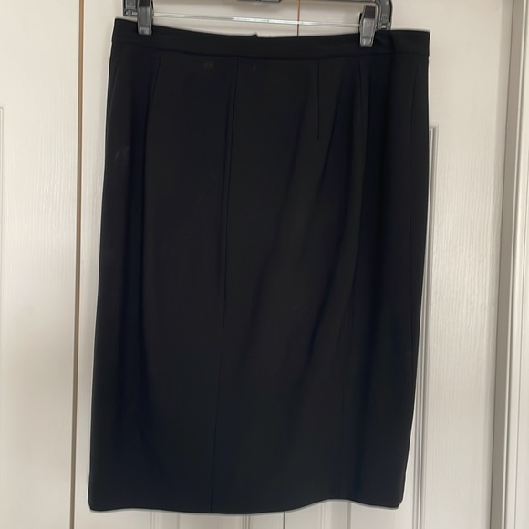 JUDTIH & CHARLES Wool Suiting Ruffle Pencil Skirt - Picture 5 of 9